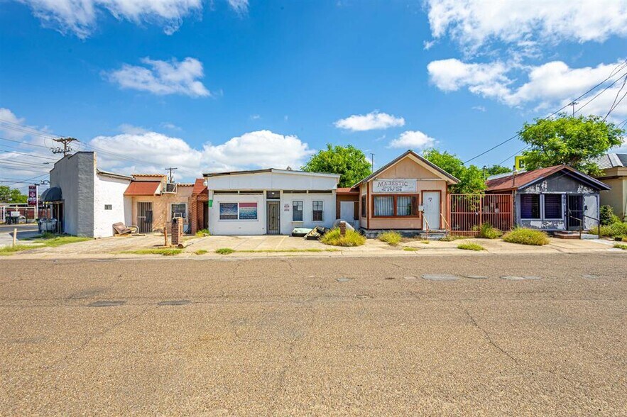 1801 San Bernardo Ave, Laredo, TX à vendre - Photo de l’immeuble – Image 1 sur 41