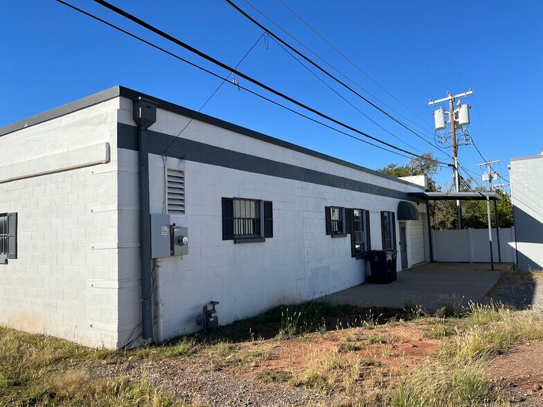 24 NE 46th St, Oklahoma City, OK à louer - Photo de l’immeuble – Image 3 sur 7