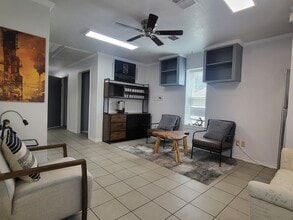 2409 Maxwell Ln, Deer Park, TX à louer Photo intérieure– Image 1 sur 4