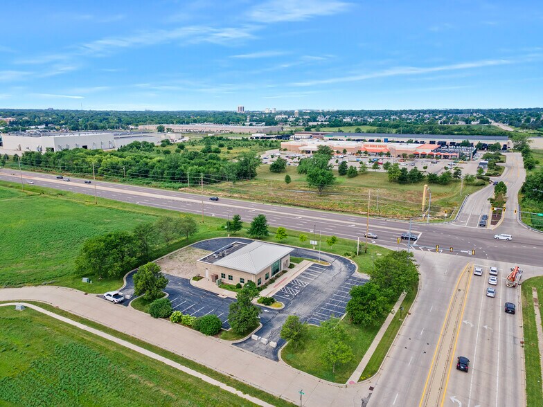 2001 Shepard Rd, Normal, IL à louer - Photo de l’immeuble – Image 2 sur 15