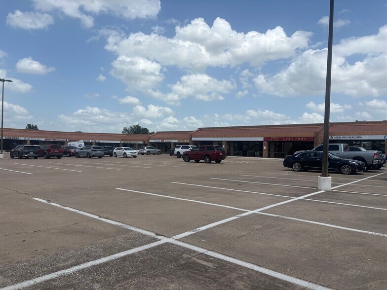 4901-4999 S Hulen St, Fort Worth, TX à louer - Photo de l’immeuble – Image 1 sur 7