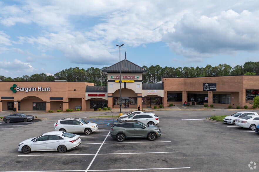 7001 Crestwood Blvd, Birmingham, AL à louer - Photo de l’immeuble – Image 2 sur 15