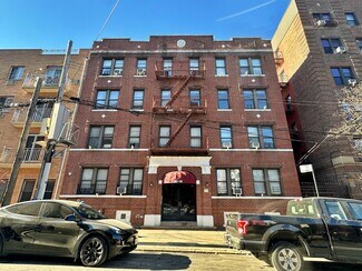 Plus de détails pour 3014 29th St, Long Island City, NY - Logement à vendre