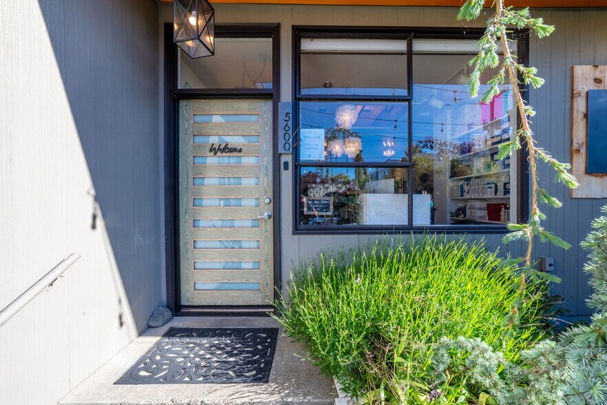 5600 14th Ave NW, Seattle, WA à louer - Photo de l’immeuble – Image 3 sur 5