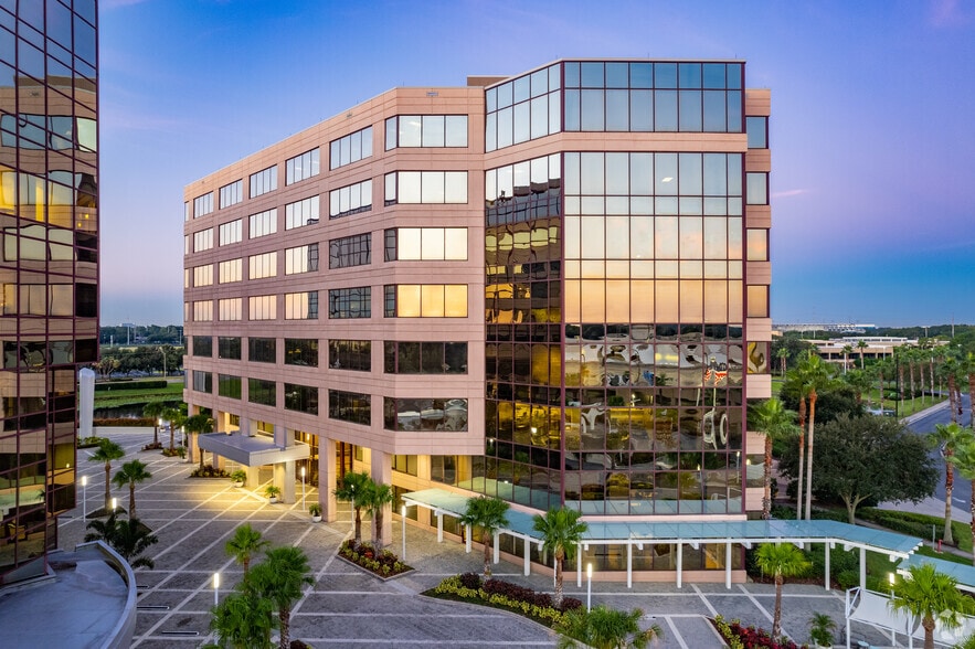 3111 W Dr Martin Luther King Jr Blvd, Tampa, FL à louer - Photo principale – Image 1 sur 6