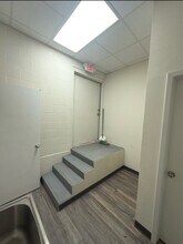 2201 S W S Young Dr, Killeen, TX à louer Photo intérieure– Image 2 sur 11