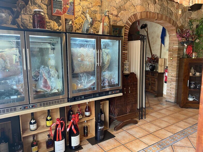 Local commercial dans Botarell, Tarragona à vendre - Photo intérieure – Image 2 sur 17