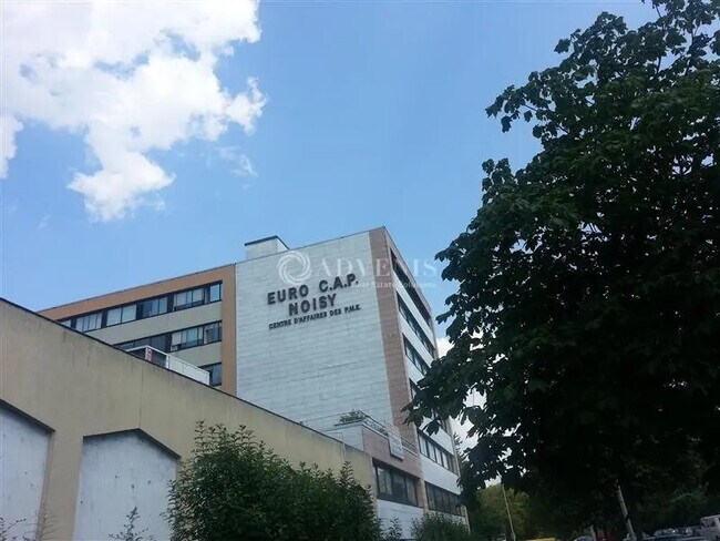 Plus de détails pour Bureau à louer