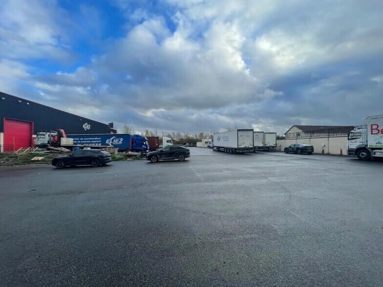 12 Avenue Des Prés Boucher, Dammartin-en-Goële à louer - Photo de l’immeuble – Image 2 sur 8