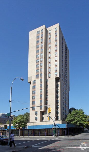 1432-1454 5th Ave, New York, NY à louer - Photo de l’immeuble – Image 2 sur 5