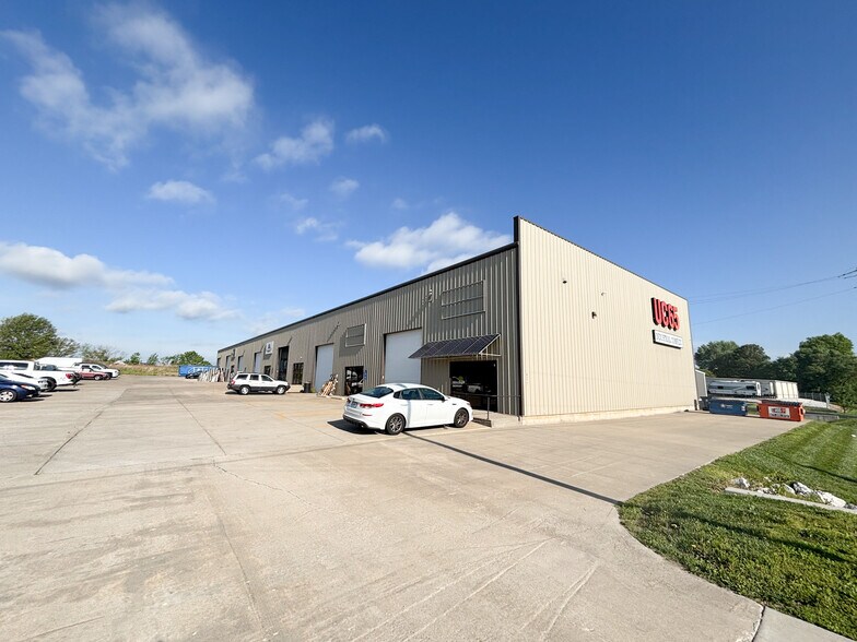 4173 N 20th St, Ozark, MO à louer - Photo de l’immeuble – Image 1 sur 19