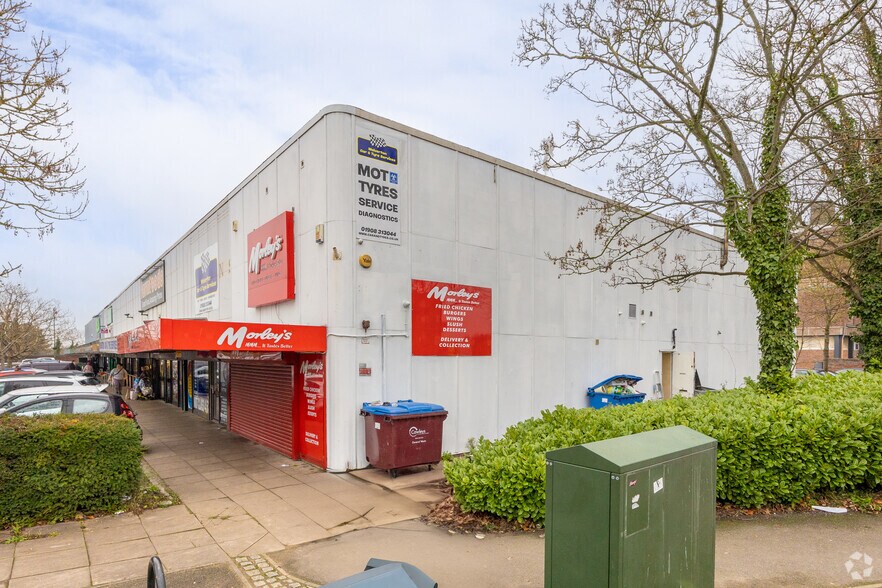 1-5 Glyn Sq, Milton Keynes à louer - Photo de l’immeuble – Image 2 sur 8