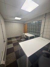 5877 Commerce St, Pittsburgh, PA à louer Photo intérieure– Image 2 sur 3