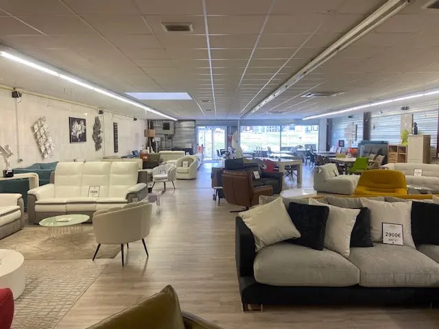 Local commercial dans La Fouillouse à louer Photo de l’immeuble– Image 1 sur 3