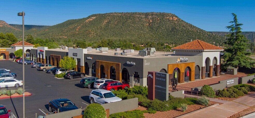 Sedona Vista Village Shopping Center portefeuille de 4 biens à vendre sur LoopNet.fr - Photo de l’immeuble – Image 2 sur 12