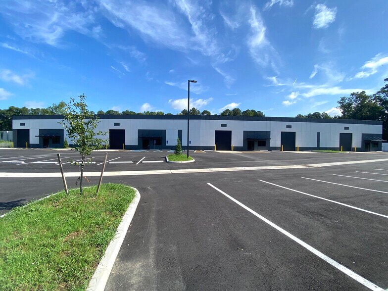 5221 Libertyville Rd, Chesapeake, VA à louer - Photo de l’immeuble – Image 1 sur 1