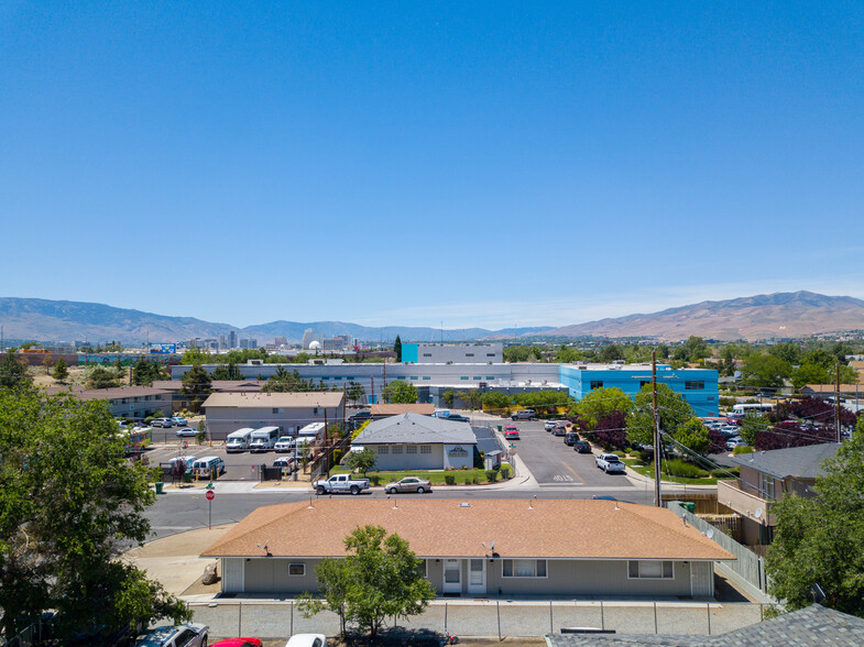 2580 E St, Sparks, NV à vendre - Photo de l’immeuble – Image 3 sur 10