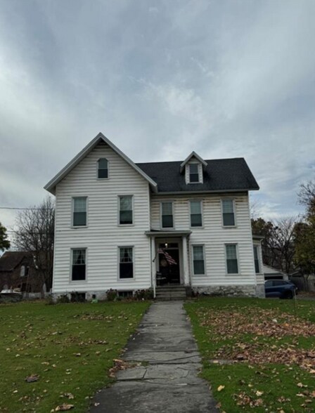 115 North St, Auburn, NY à vendre - Photo de l’immeuble – Image 2 sur 21