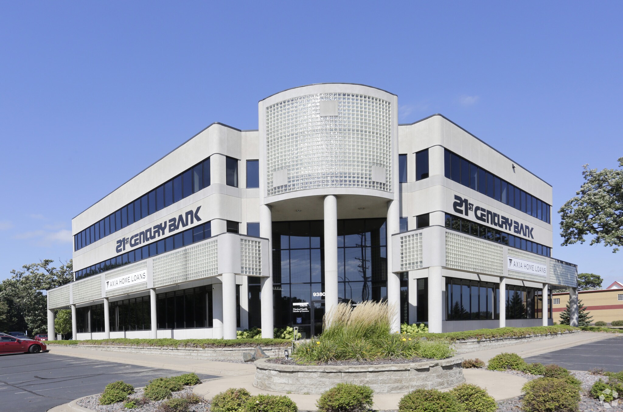 9380 NE Central Ave, Blaine, MN à louer Photo principale– Image 1 sur 12