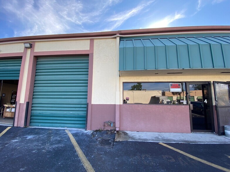 5415 NW 15th St, Margate, FL à vendre - Photo de l’immeuble – Image 3 sur 13