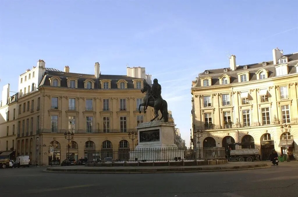 Local commercial dans Paris à louer Photo de l’immeuble– Image 1 sur 6