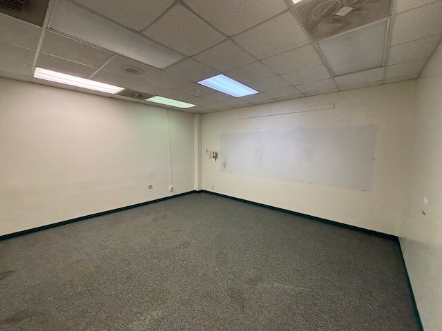 701 Fairway Dr, Evansville, IN à vendre - Photo de l’immeuble – Image 3 sur 20