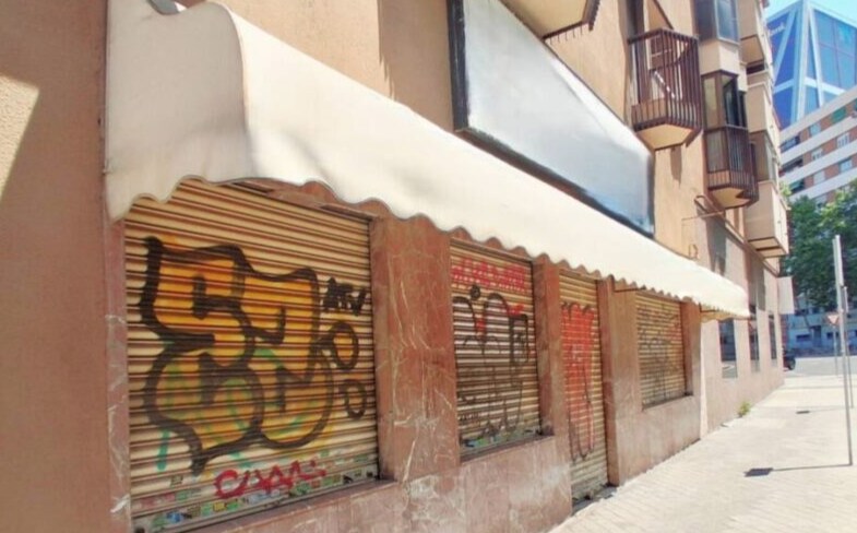 Local commercial dans Madrid, Madrid à louer - Photo de l’immeuble – Image 1 sur 2