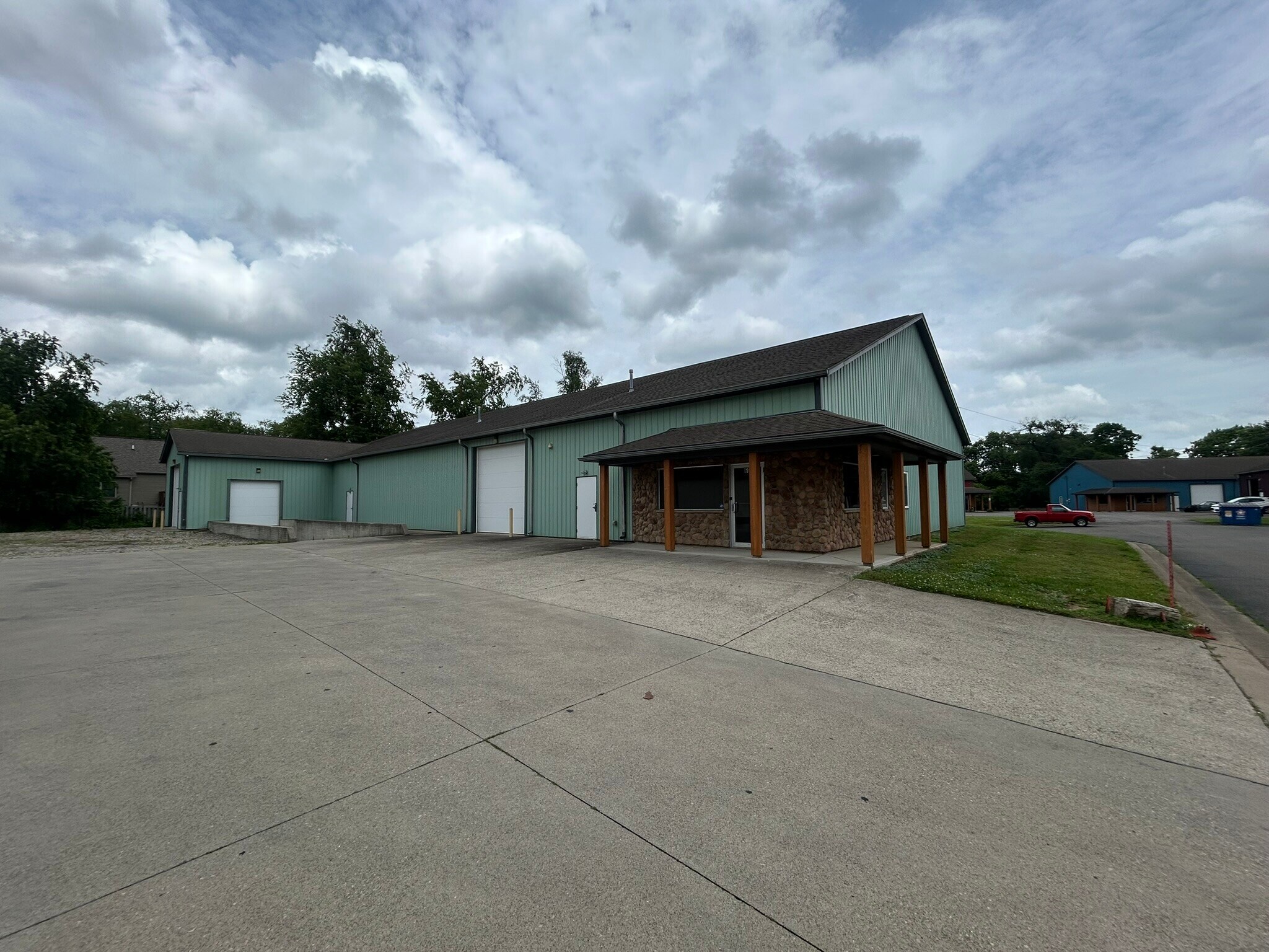 60 Anthony Dr, Newark, OH à louer Photo de l’immeuble– Image 1 sur 6