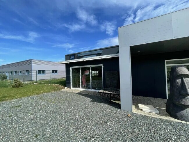 Plus de détails pour 112 Rue Léonard De Vinci, Lavaur - Bureau, Local commercial à louer