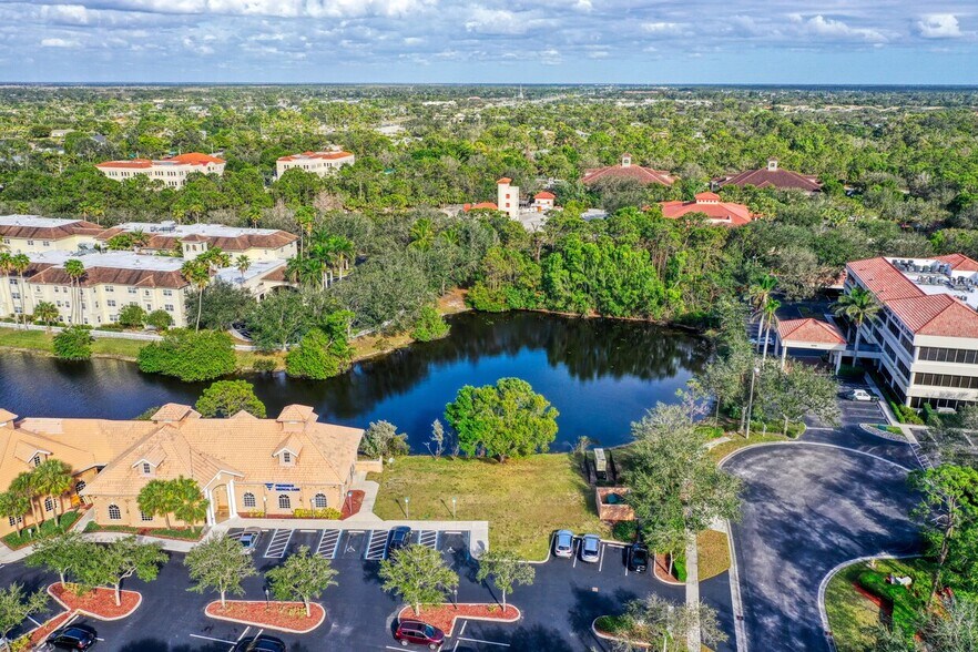 1750 SW Health Pky, Naples, FL à louer - Aérien – Image 2 sur 4
