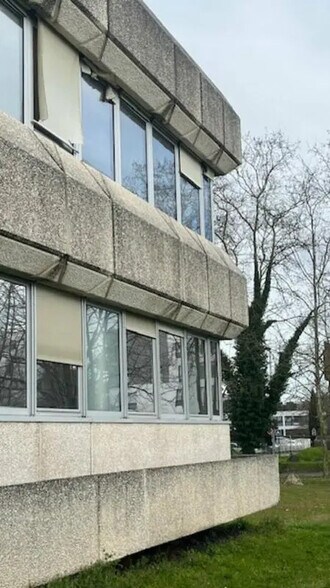 Bureau dans Bruges à louer - Photo de l’immeuble – Image 1 sur 4