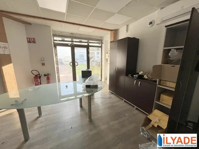 Bureau dans Gémenos à louer Photo intérieure– Image 1 sur 3