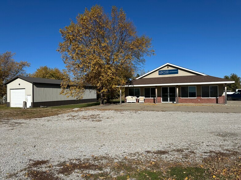 2213 229th Pl, Ames, IA à louer - Photo de l’immeuble – Image 2 sur 16