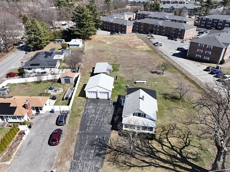 321 Litchfield St, Leominster, MA à vendre - Photo de l’immeuble – Image 2 sur 5