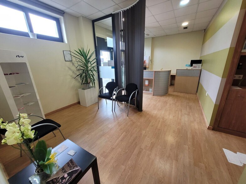 Rúa de Melide, 1, Santiago de Compostela, La Coruna à louer - Photo de l’immeuble – Image 2 sur 21