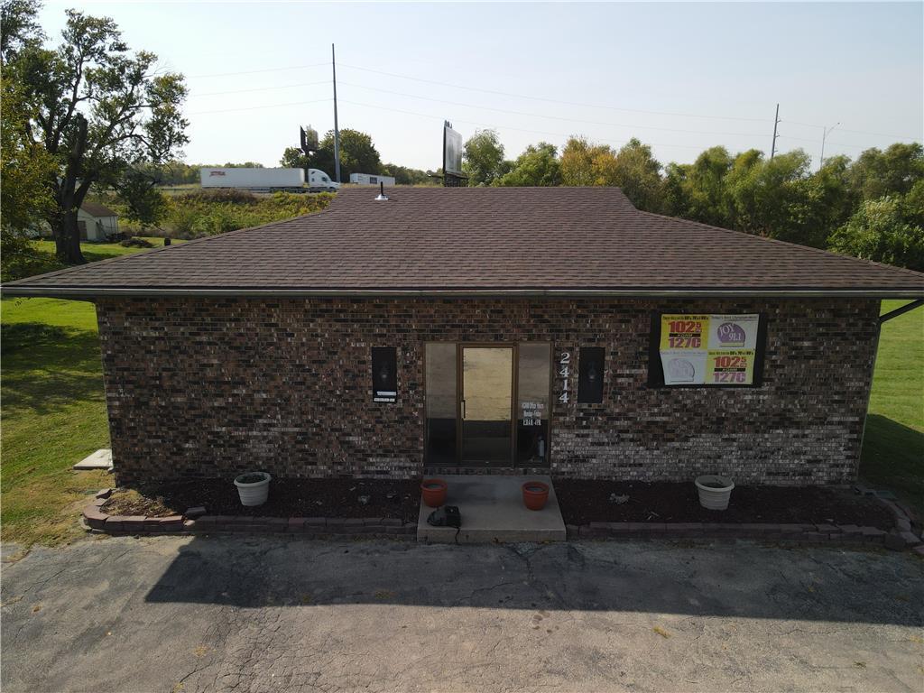 2414 S Leonard Rd, Saint Joseph, MO à louer Photo principale– Image 1 sur 45