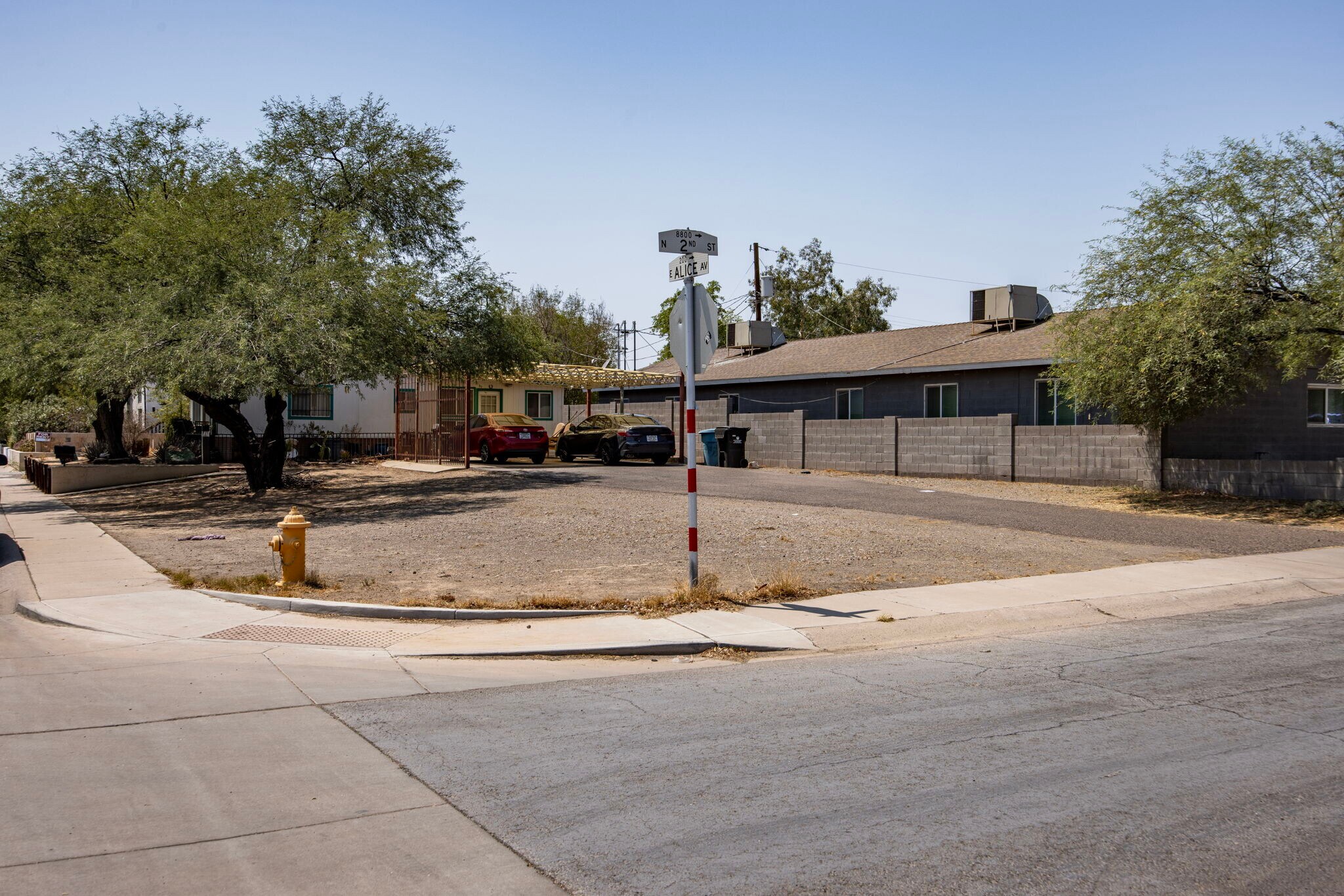 120 E Alice Ave, Phoenix, AZ à vendre Photo de l’immeuble– Image 1 sur 18