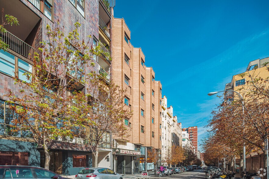 Calle Cristóbal Bordiú, 35, Madrid, Madrid à louer - Photo de l’immeuble – Image 1 sur 5