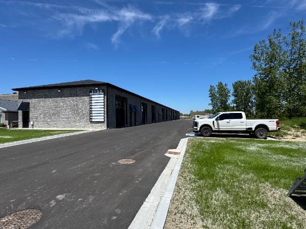 2110 Fasan Dr, Tecumseh, ON à louer Photo intérieure– Image 1 sur 9