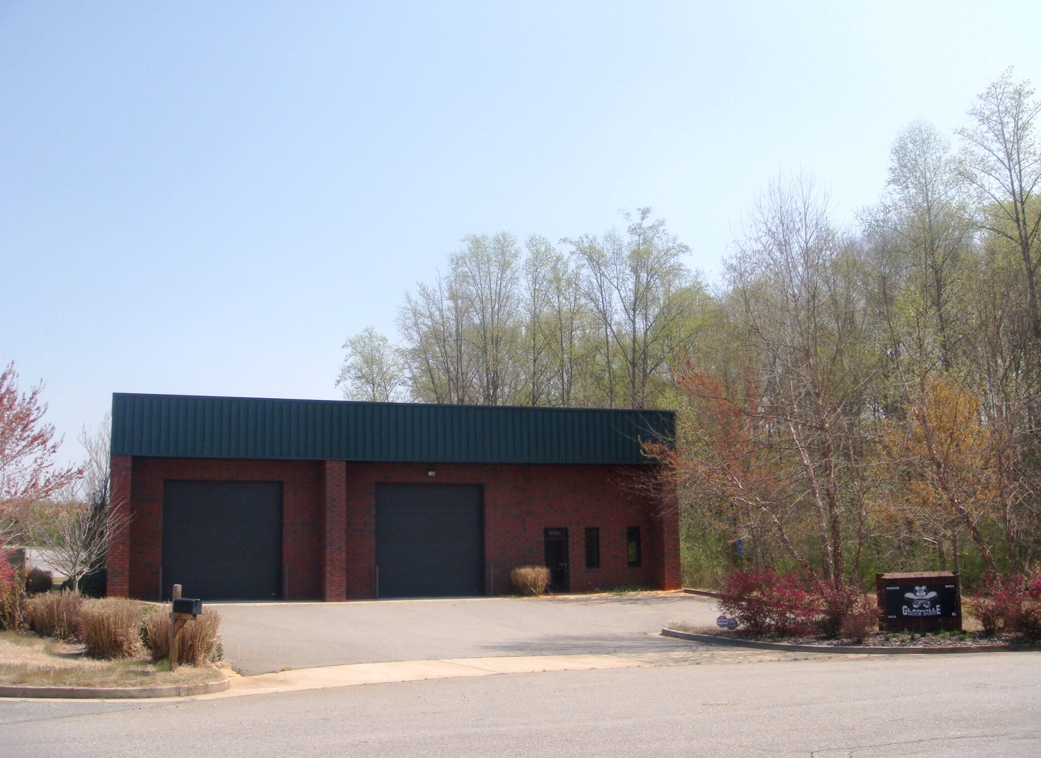 4485 N Industrial Dr, Cumming, GA à louer Photo principale– Image 1 sur 58