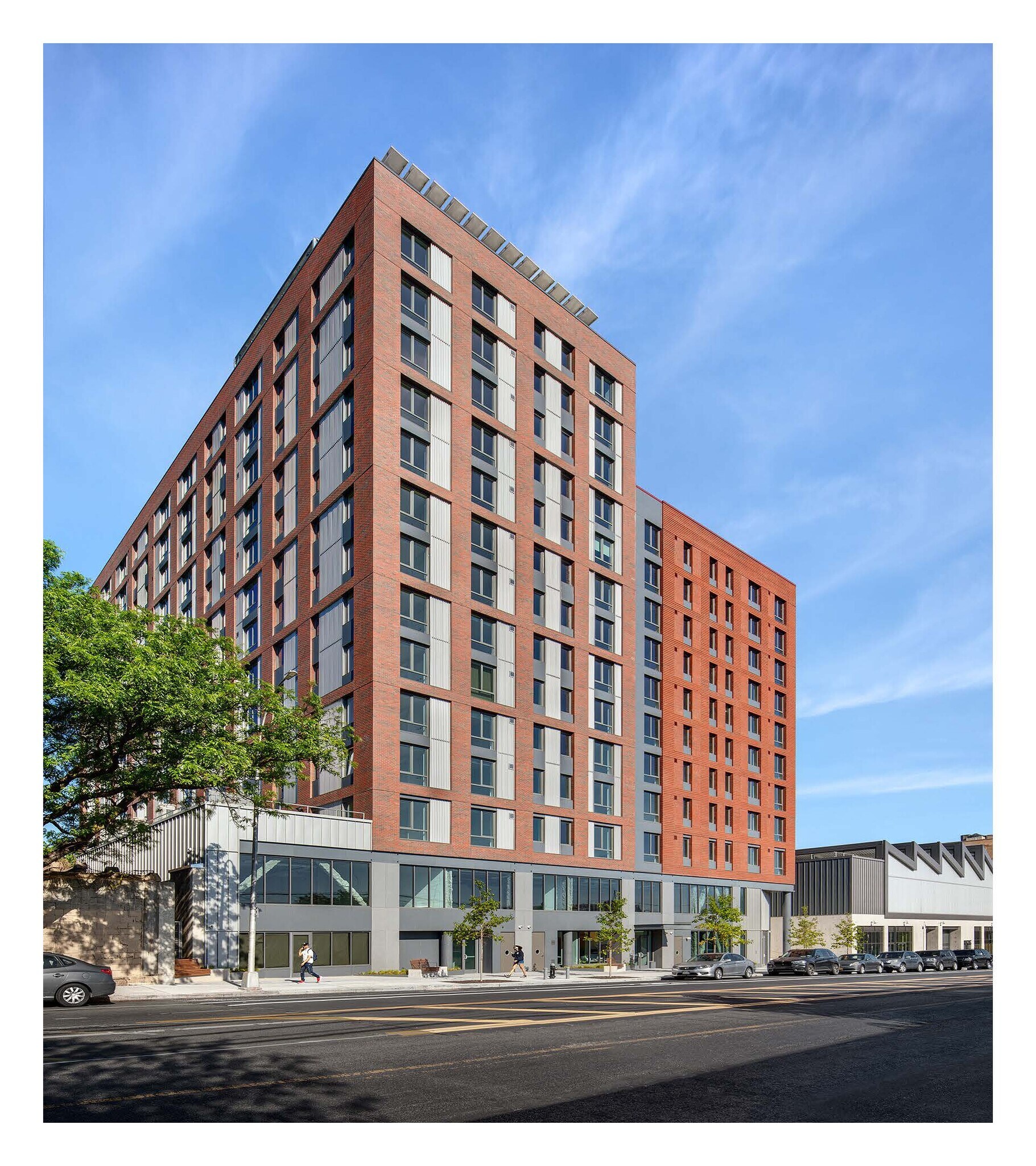 720 Tiffany St, Bronx, NY à louer Photo de l’immeuble– Image 1 sur 5