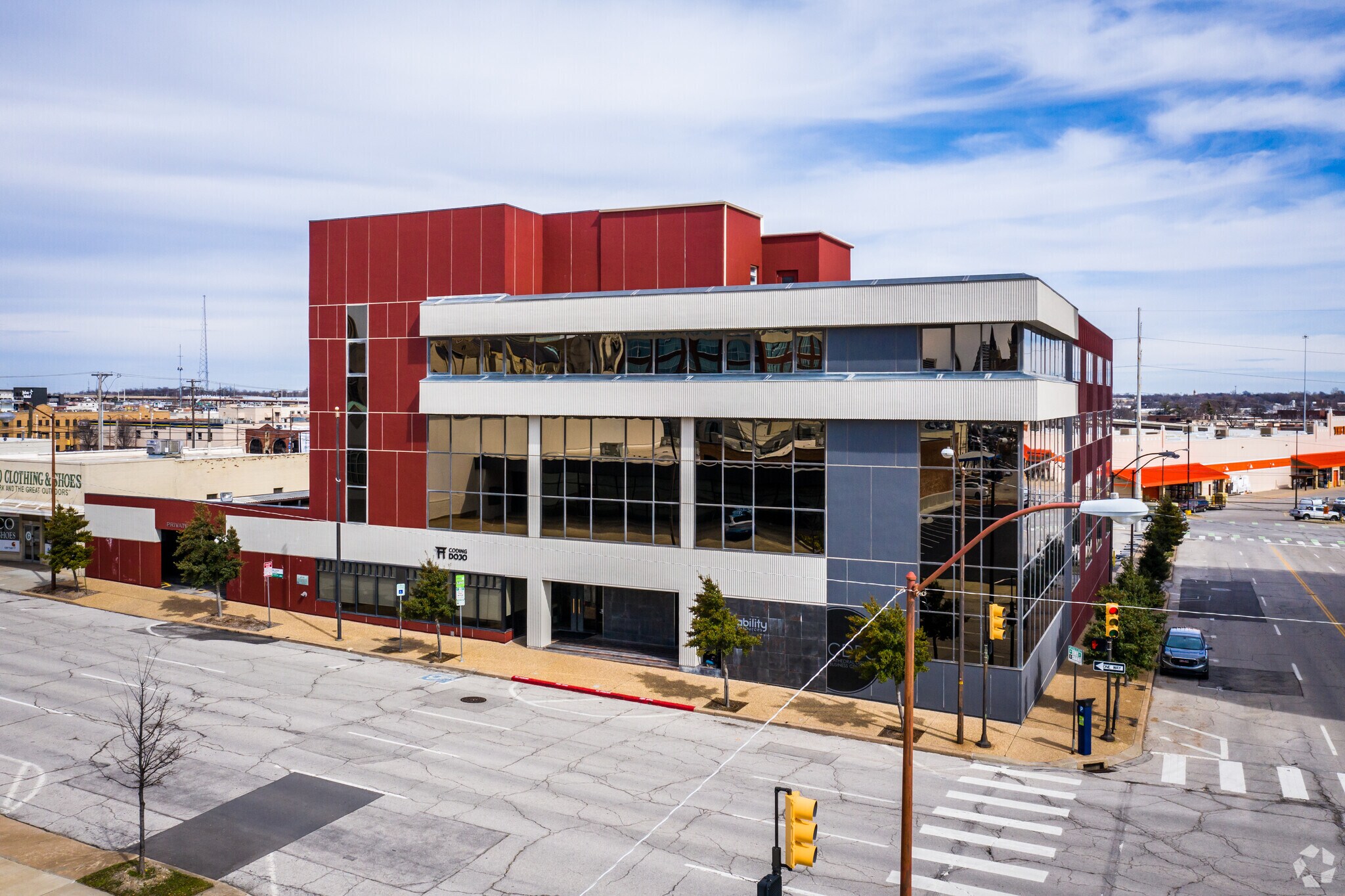 823 S Detroit Ave, Tulsa, OK à vendre Photo principale– Image 1 sur 9