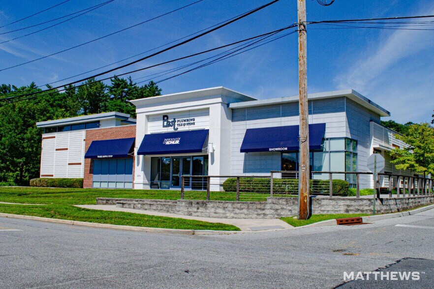 3372 Old Crompond Rd, Yorktown Heights, NY à vendre - Photo de l’immeuble – Image 2 sur 3