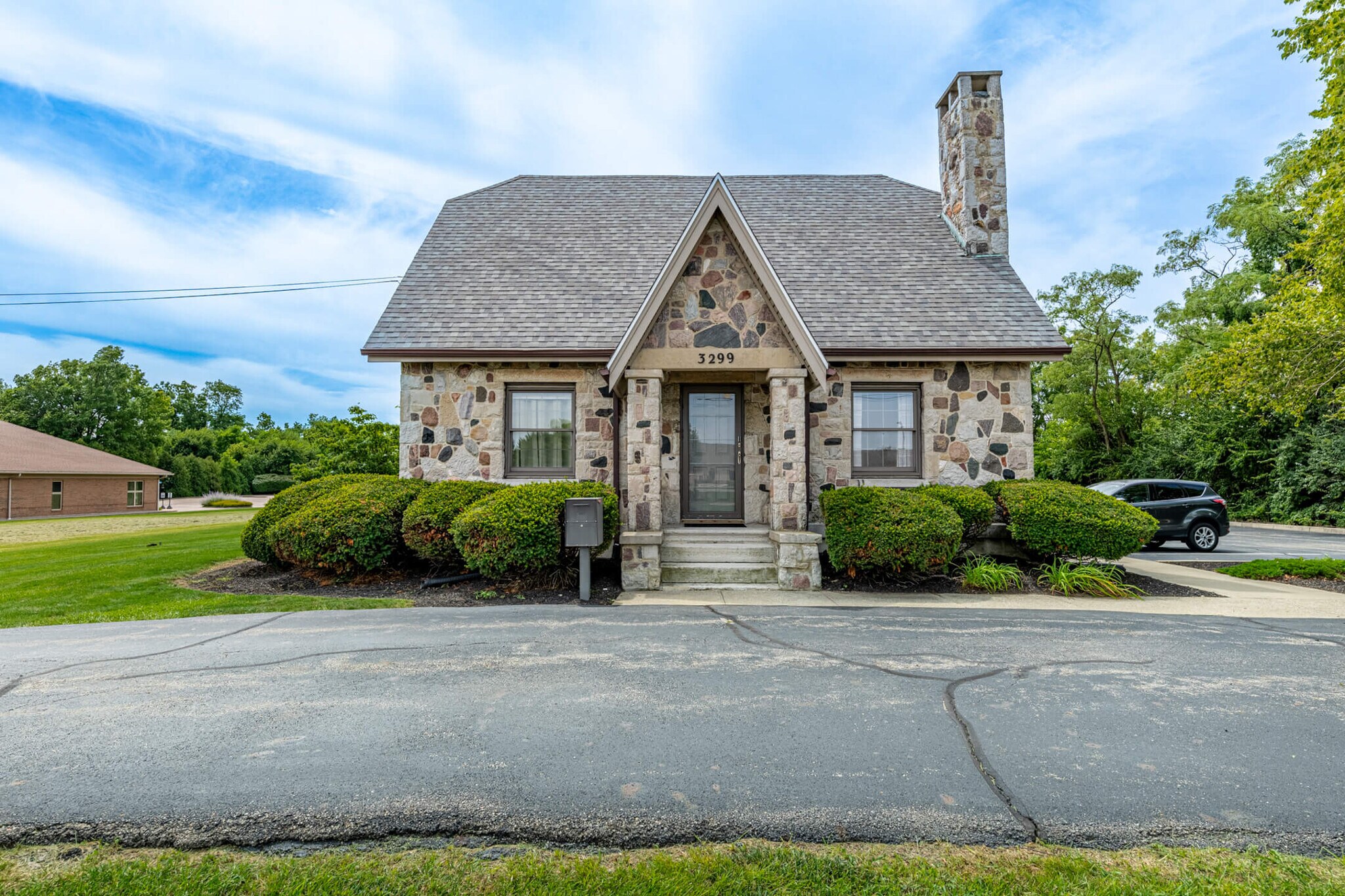 3299 Kemp Rd, Dayton, OH à vendre Photo de l’immeuble– Image 1 sur 19