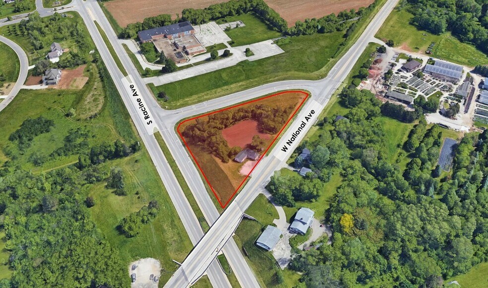 19550 National Ave, New Berlin, WI à vendre - Photo de l’immeuble – Image 1 sur 2
