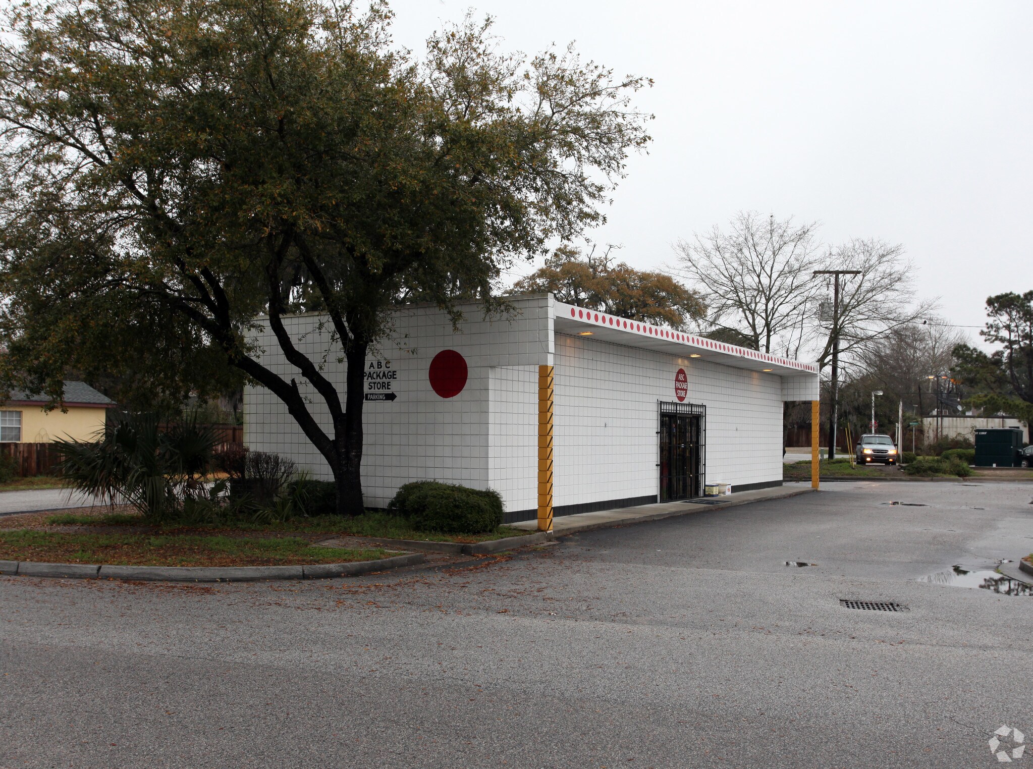 1412 Savannah Hwy portefeuille de 2 biens à vendre sur LoopNet.fr Photo de l’immeuble– Image 1 sur 2