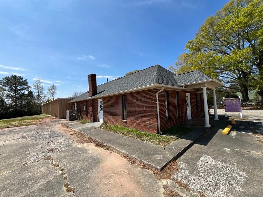 914 White St E, Rock Hill, SC à louer Photo principale– Image 1 sur 24