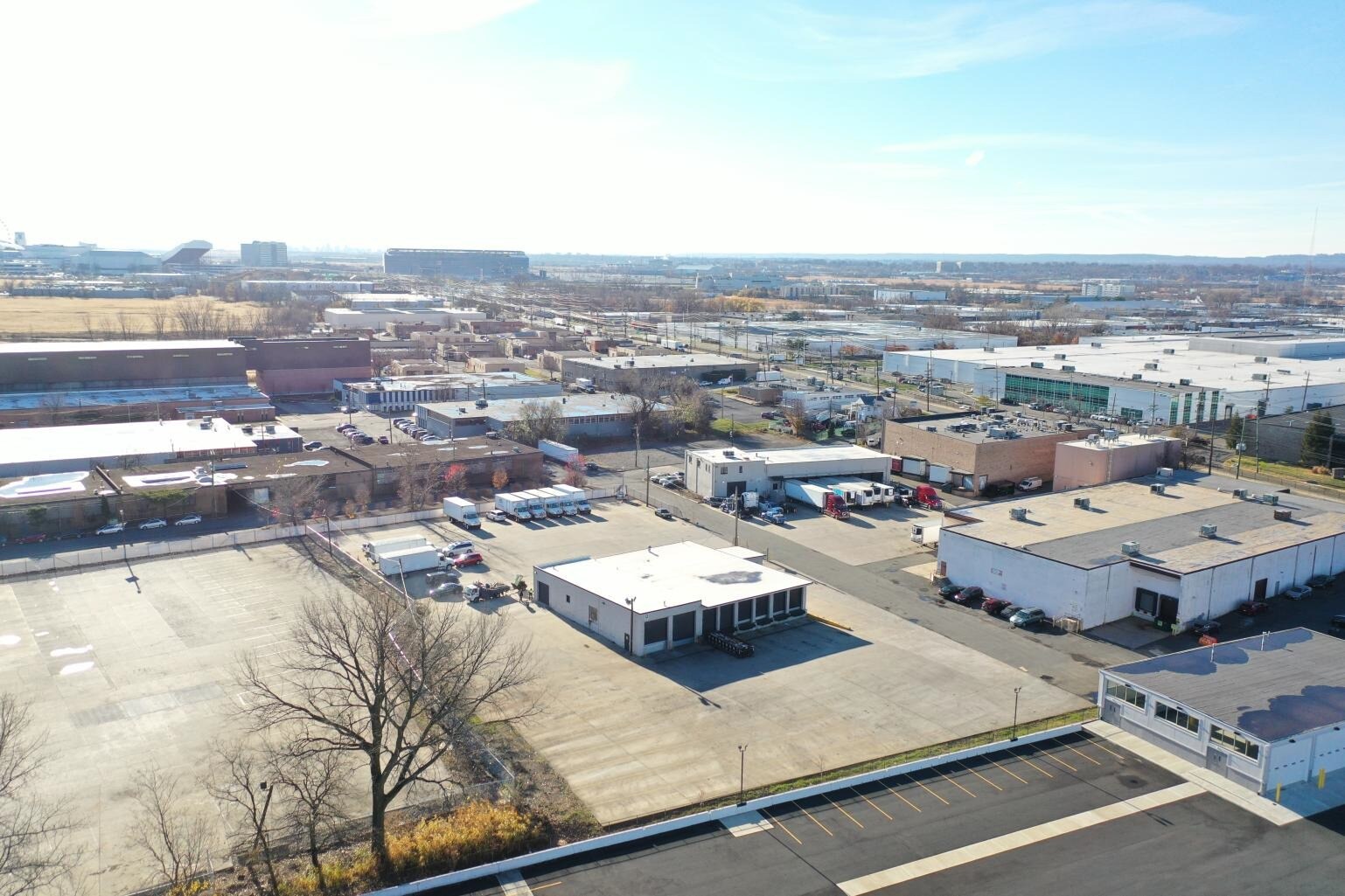 B St, Carlstadt, NJ à louer Photo principale– Image 1 sur 4