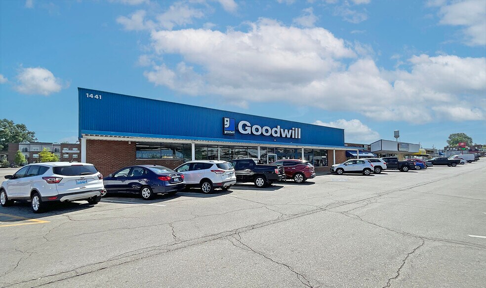 1437-1441 Leestown Rd, Lexington, KY à louer - Photo de l’immeuble – Image 3 sur 3