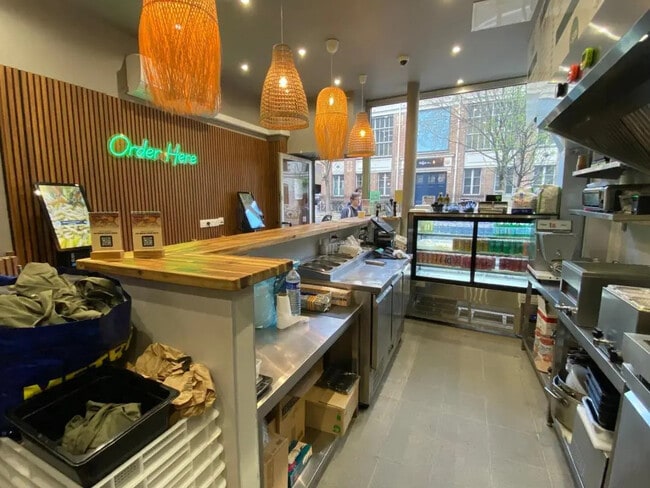 Plus de détails pour 47 Avenue Parmentier, Paris - Local commercial à louer